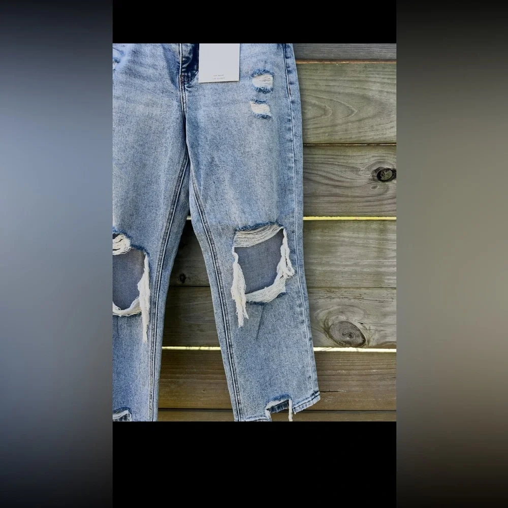 Lovervet High Rise straight leg crop 9/29 - Picture 2 of 10